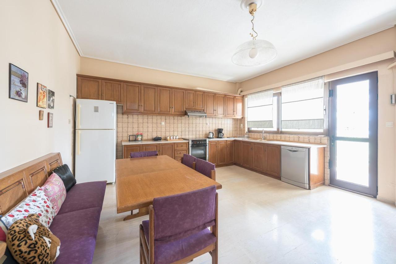 Lovely & Spacious 2-Bedroom Rental Unit In Glifada Ateny Zewnętrze zdjęcie