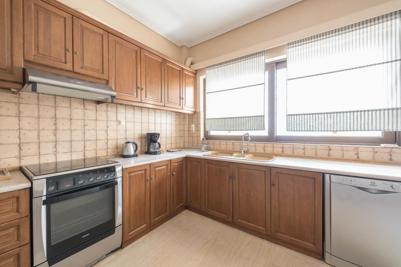 Lovely & Spacious 2-Bedroom Rental Unit In Glifada Ateny Zewnętrze zdjęcie